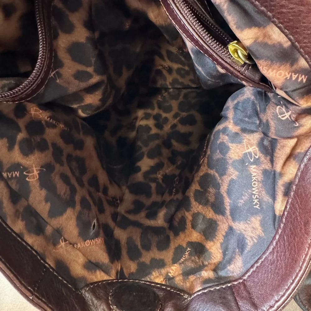 B. Makowsky Brown Leather Shoulder Bag with Distressed Finish PROJECT - Picture 5 of 13
